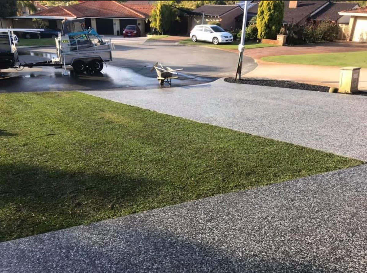 LandscapeGuysWA's tweet photo. A recent landscaping job done in Booragoon with steppers, real grass and reticulation. #landscapingperth #perthlandscaping #landscapersperth #perthlandscapers https://t.co/MmKsedFeis