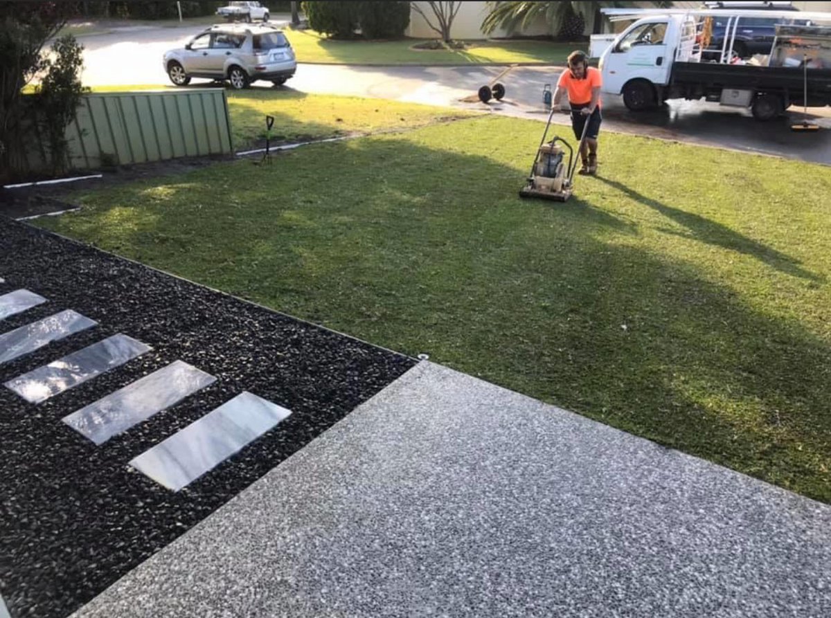 LandscapeGuysWA's tweet photo. A recent landscaping job done in Booragoon with steppers, real grass and reticulation. #landscapingperth #perthlandscaping #landscapersperth #perthlandscapers https://t.co/MmKsedFeis