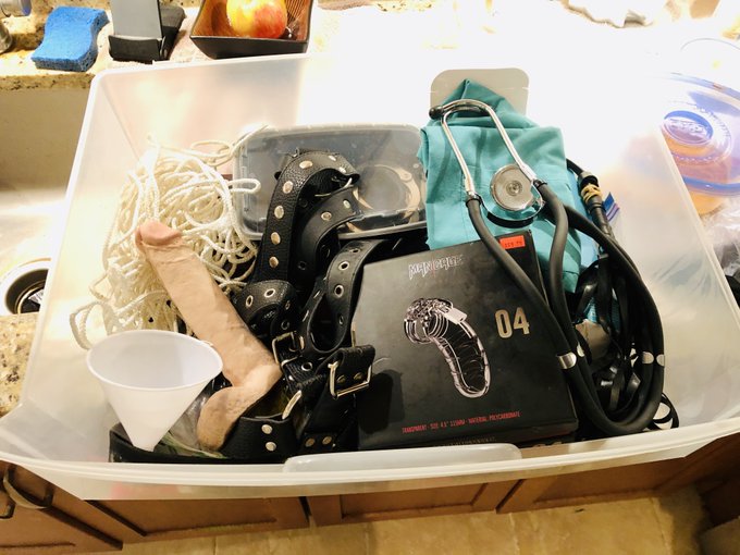 To the person who tried to hate on me on my Twitter and say my #OnlyFans kinks feel forced: guess, what<a href="/tag/onlyfans"class="tags"><span>#onlyfans</span></a>