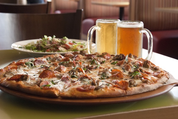 PizzaExpo's tweet photo. #HappyFriday! Beer and pizza is a great combo, but what about beer IN your pizza? Give this beer pizza crust recipe a try this weekend! https://t.co/jdoYOYi7yw
#pizzastrong #pizzacrust #pizzarecipe #beercrustpizza https://t.co/6sJmOMxKUR