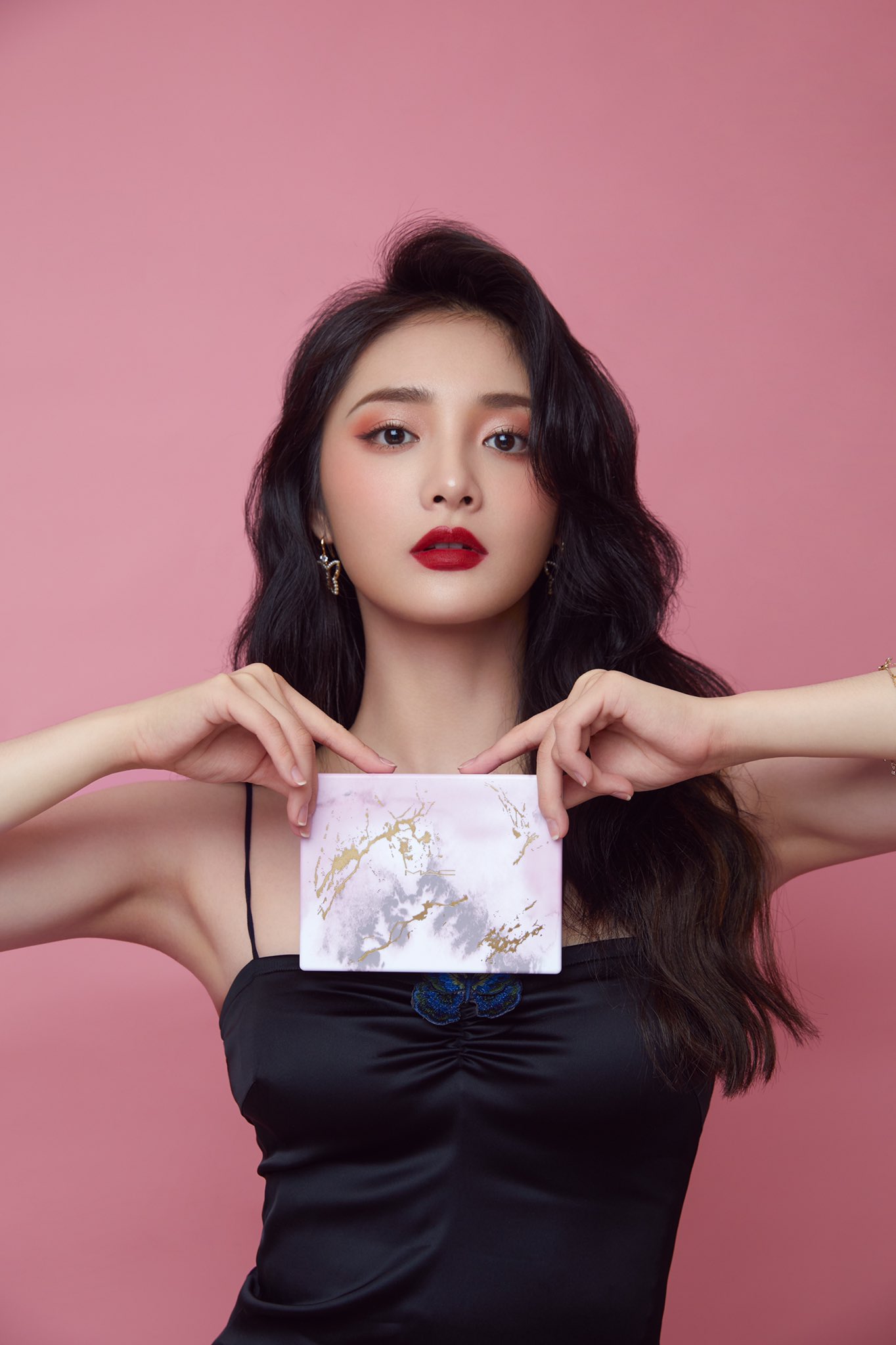 EZPJUOHU4AAX-gz.jpg:large