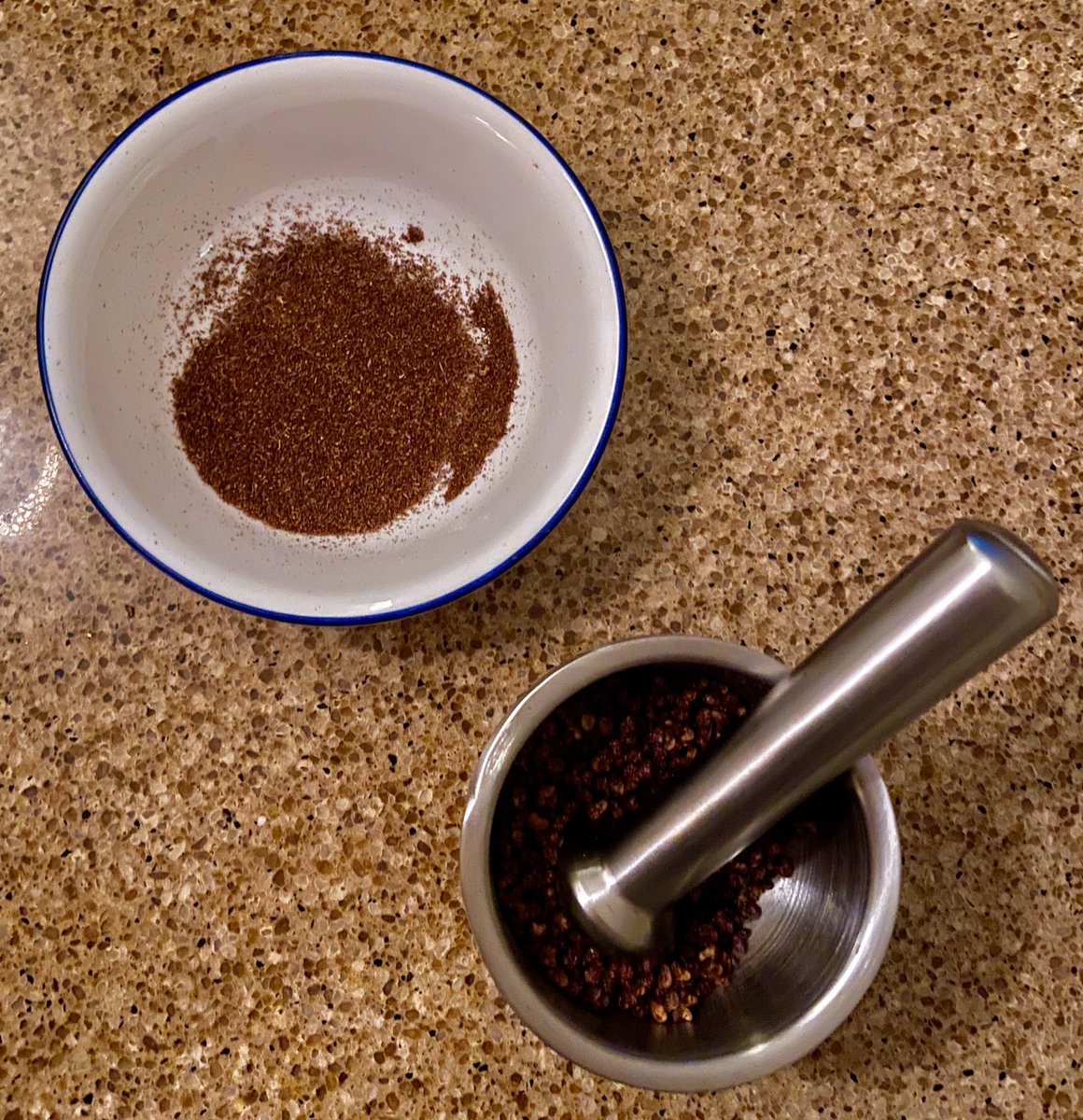 iceekub's tweet photo. toasted szechuan peppercorn https://t.co/Tfssbyk6jA