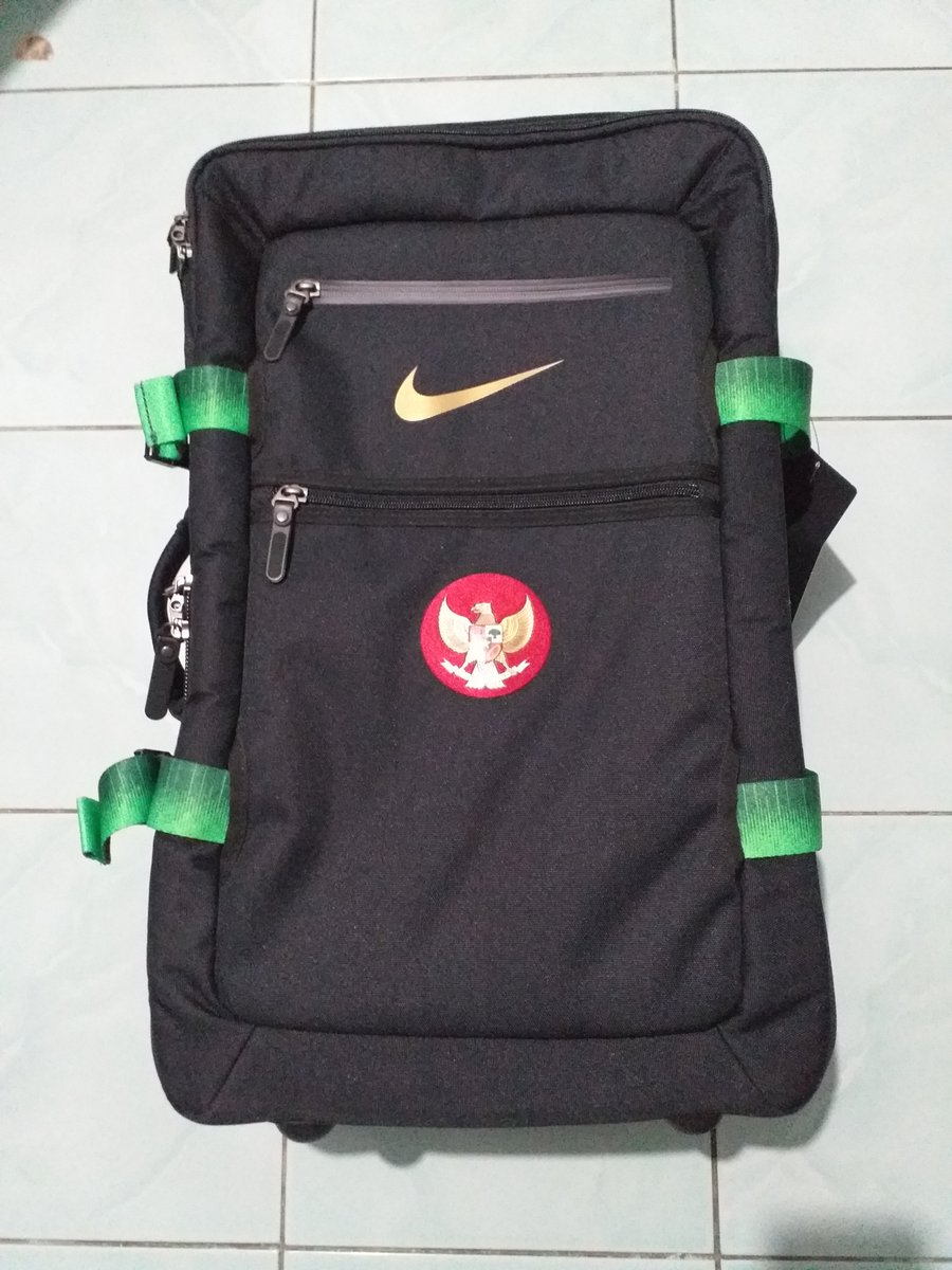 RickyAK99's tweet photo. @Jerseyforum 
Koper Timnas Indonesia BNWT harga 1.400K WA 081297522209 https://t.co/Qr88mBjnCu