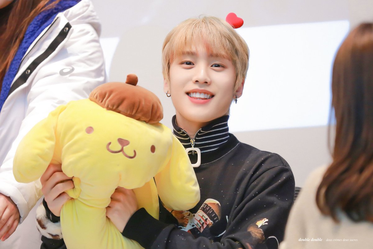🎂
#제이콥 #Jacob #배준영 #더보이즈 #THEBOYZ