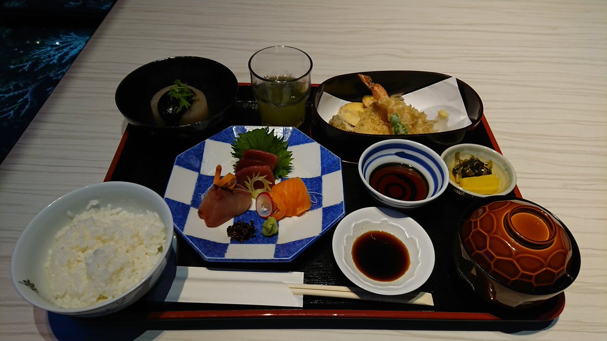 osamu_n4045's tweet photo. 〆はやっぱり築地の魚月でしょ‼️(笑)
#日本料理魚月 #魚月 #万福茶吉 #築地
#aidea #aideastyle #aidealife https://t.co/tEByJC2X9l