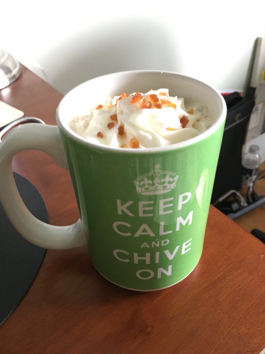 BeyondtheRound's tweet image. Quarantine vibes. #KeepCalmAndChiveOn @theCHIVE