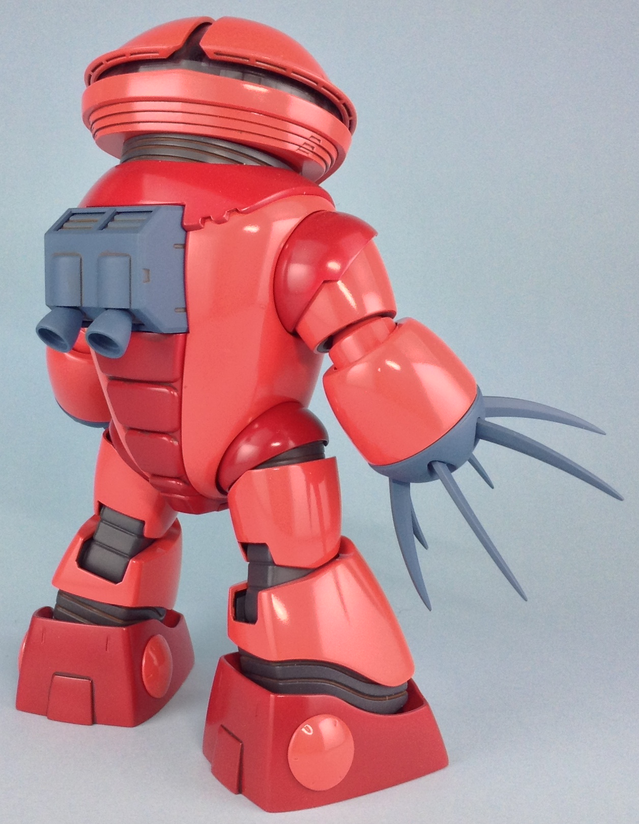 Tranabe Hgucシャア専用アッガイです 冒険王の漫画だとシャアもアッガイに乗ってたので作ってみました 漫画だと他の機体と同じ色みたいですけど そこはまぁ妄想で 笑 ツメをちょいと尖らせたくらいで他はそのまんま 配色はアッガイのをシャア色に