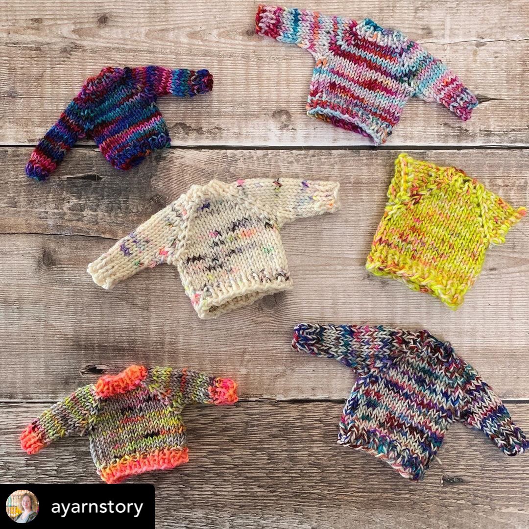 EFibres's tweet photo. Adorable mini sweaters 🥰 great way to use up small leftover yarn! I am going to make some for my baby dolls! 
.
.
#scraptastic #scrapbuster  #reducetextilewaste  #evolvingfibres #tinysweater #knitting #knittingaddict #scrapproject #teenytinysweater #minisweaterknitting https://t.co/e60PFHlst2