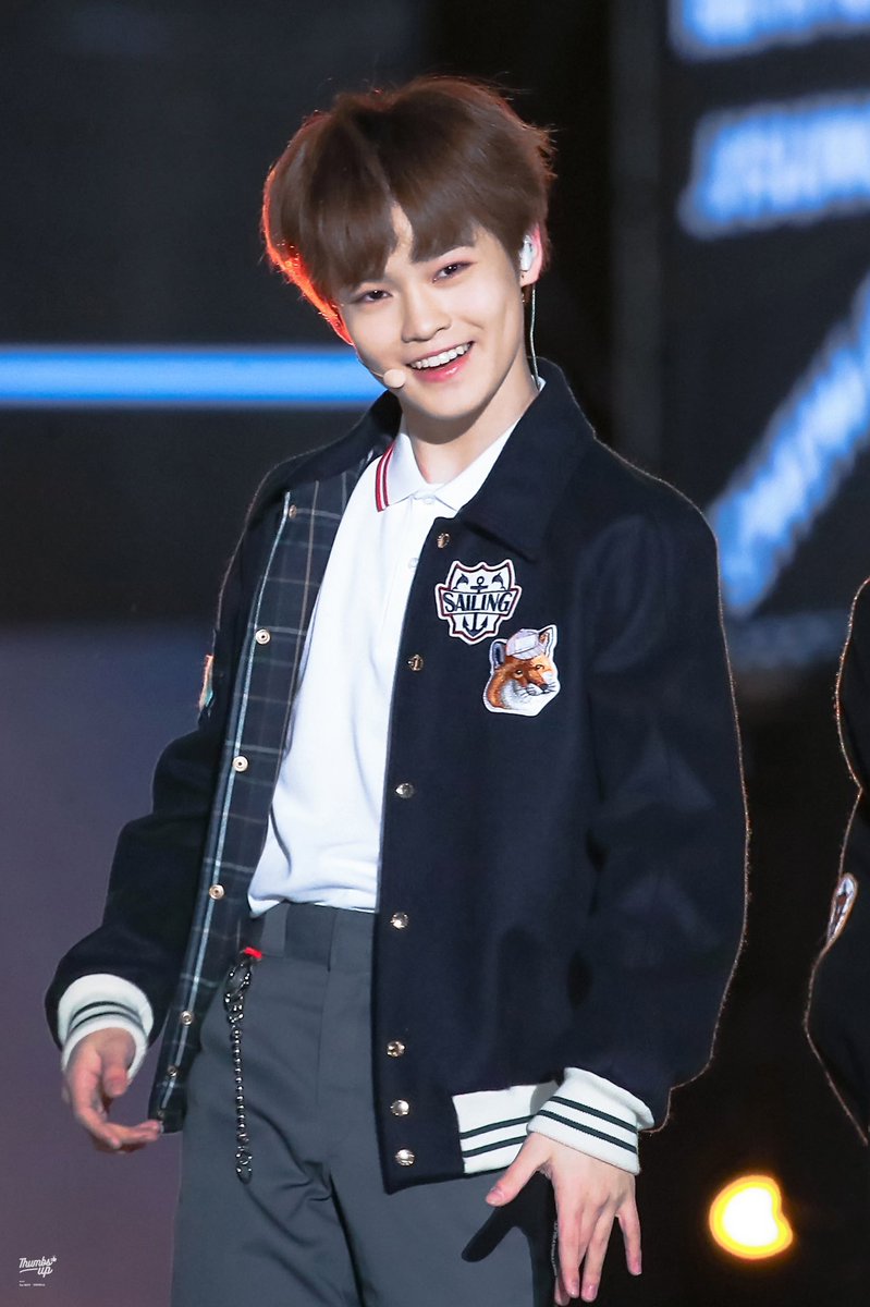 thumbsupforcl's tweet photo. 🤔😆

천라야———
네가——웃으면——나도——좋아——🎈

#辰乐 #천러 #CHENLE #NCTDREAM https://t.co/yKNEod7Y2Q