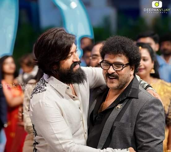 YashTrends's tweet photo. Best Birthday Wishes To Crazy Star RaviChandran Sir Behalf Of @TheNameIsYash BOSS Fans❤

#HBDRaviChandran #KGFChapter2 https://t.co/73B0cOCnIK