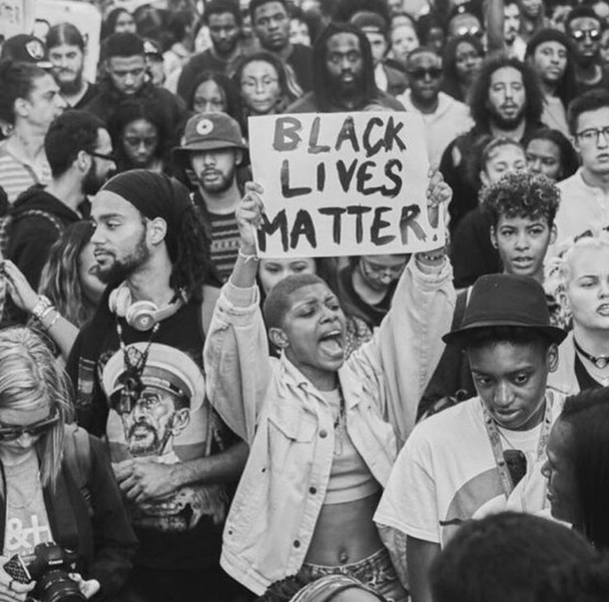 redisnturcolour's tweet photo. NO JUSTICE NO PEACE #BlacklivesMaters #RAISETHEDEGREE https://t.co/vKIRIspfr6