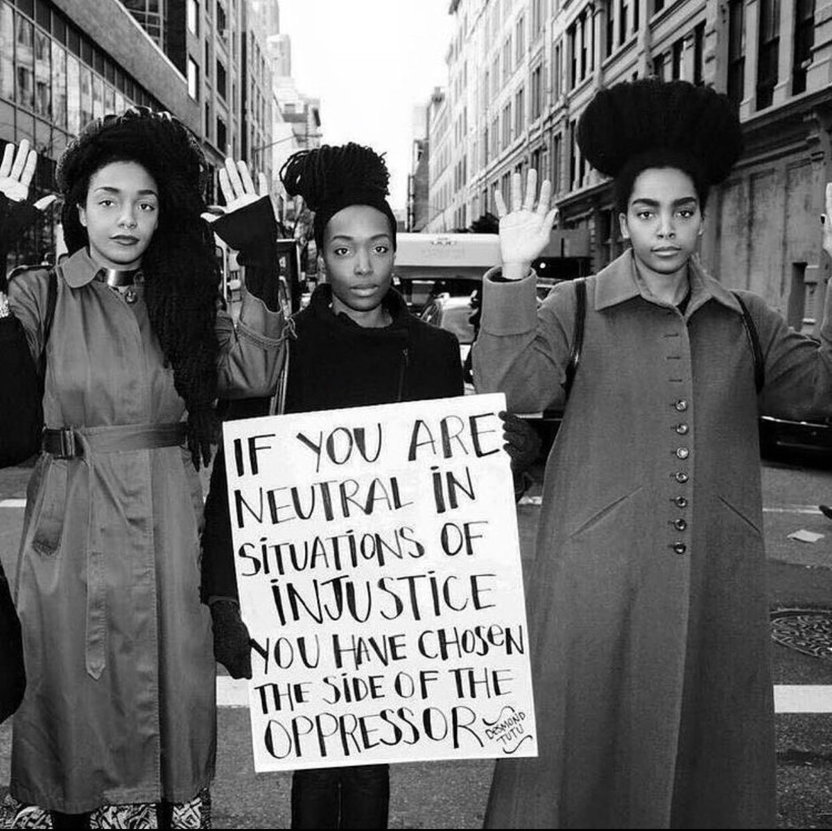 redisnturcolour's tweet photo. NO JUSTICE NO PEACE #BlacklivesMaters #RAISETHEDEGREE https://t.co/vKIRIspfr6