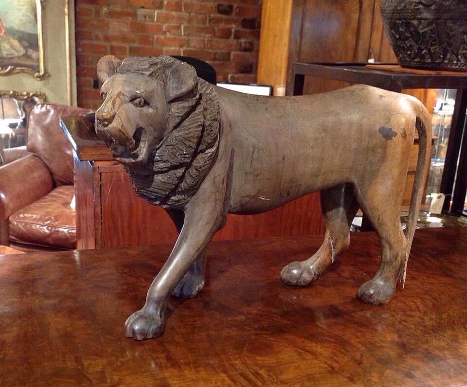 eversleybarn's tweet photo. #antiqueladder #architectsstool #stickstand #umbrellastand #brassbull #woodenlion #lion #bull #antiquefurniture #homedecor #giftideas https://t.co/Tu9ZUsQLKA https://t.co/MSfHlB3P9d