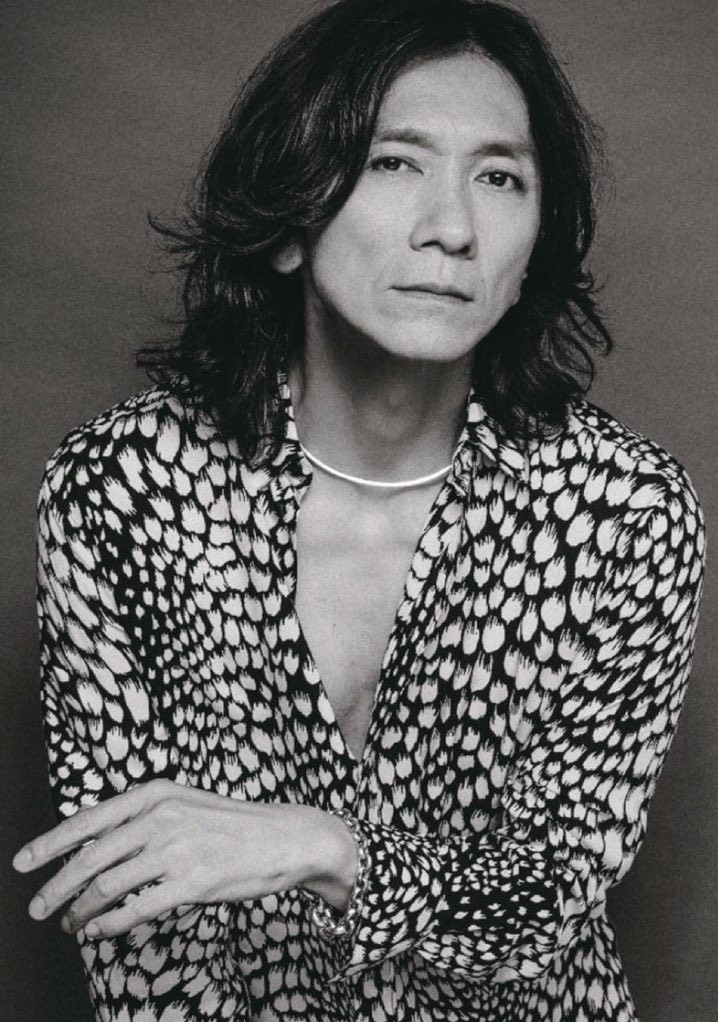 تويتر も على تويتر 若い頃の吉井和哉なんて 危なっかしすぎて見てらんないよ 吉井和哉はジジイになったくらいが調度良い T Co Gwe8tauxqa