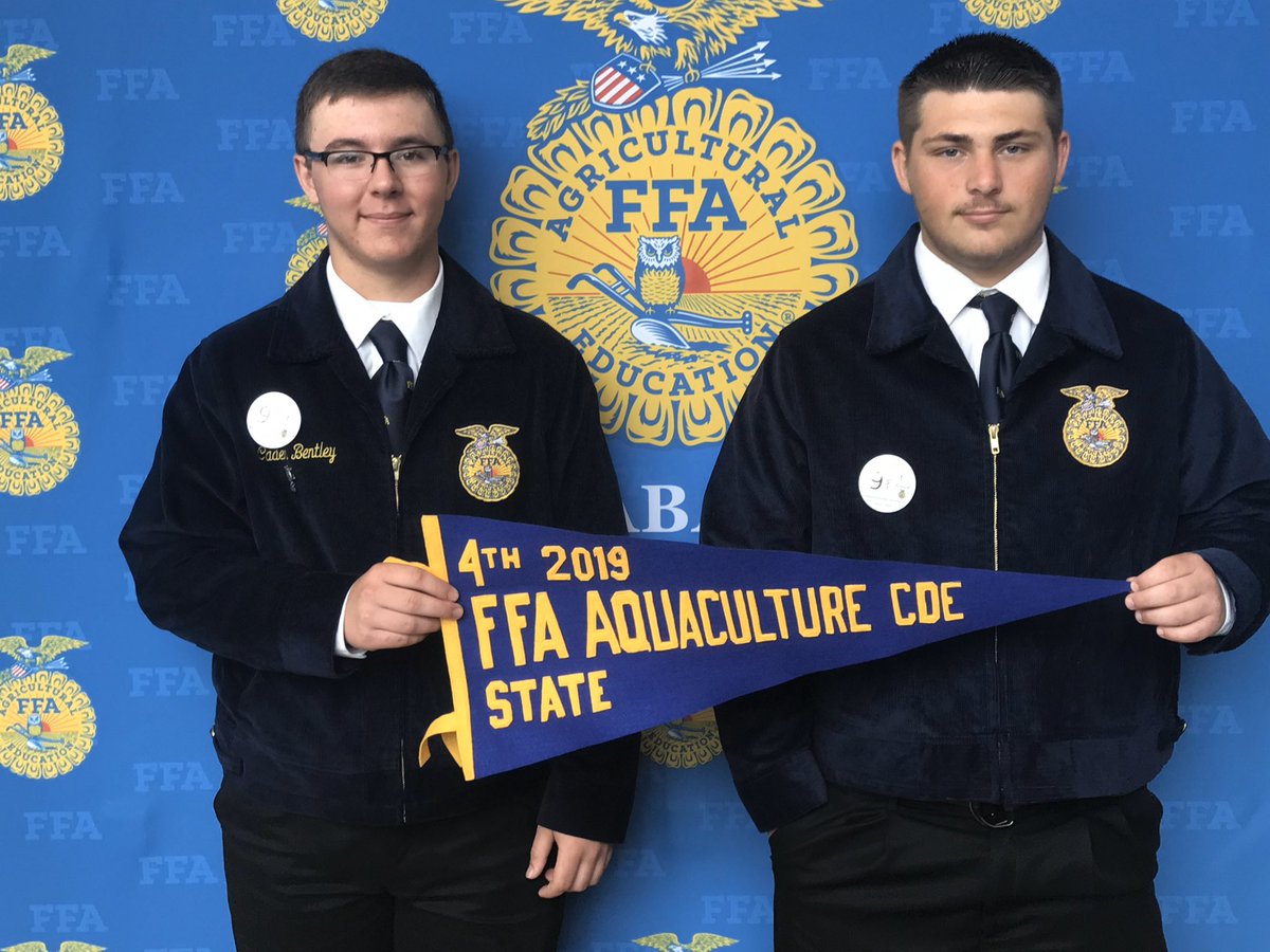 HazelGreenFFA's tweet photo. Celebrating our 19-20 Secretary, Caden Bentley! Caden has a reputation for being selfless and a love for helping others. His talents range from Ag Mechanics to Aquaculture. Caden has started a career at New Market AG where I am sure he will be very successful! We are so proud!! https://t.co/ncp4Y3QOzo