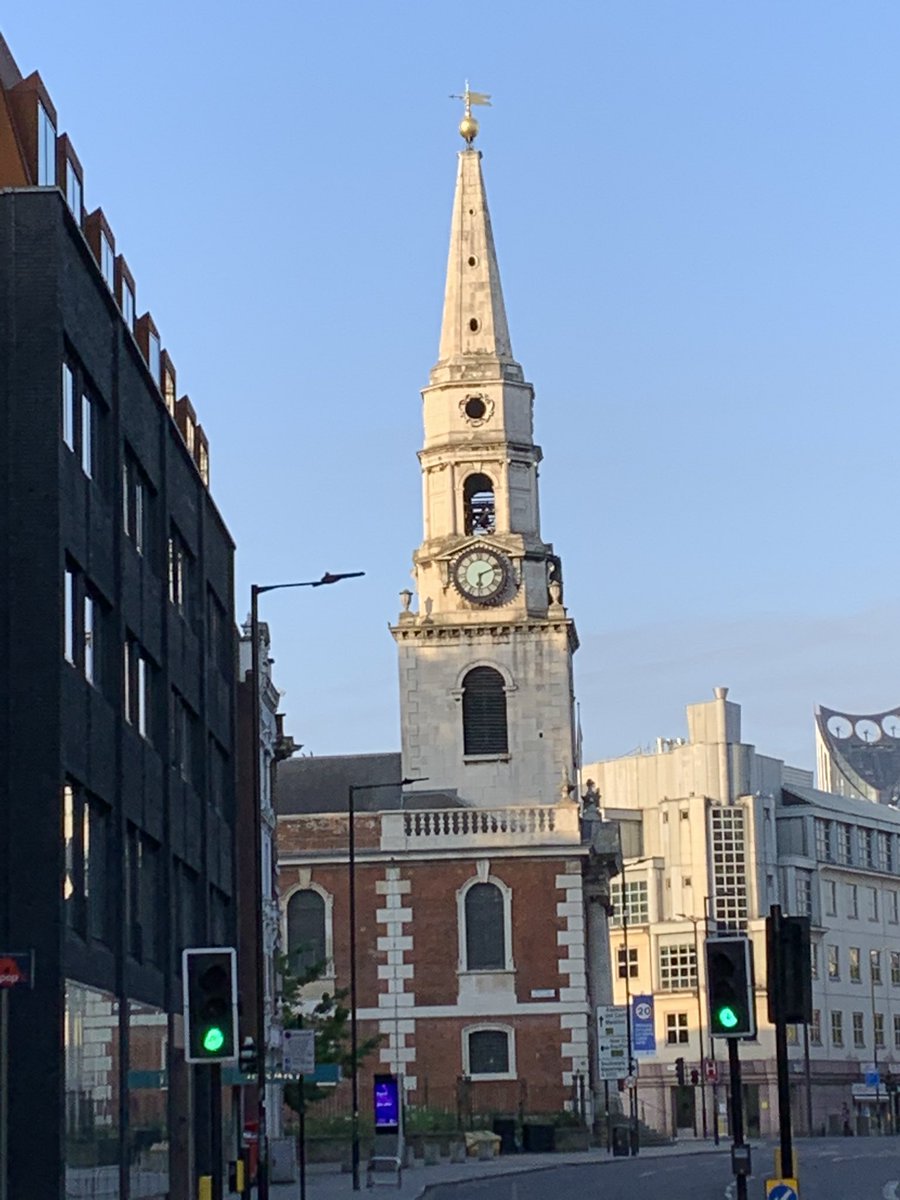 St George’s Church dates to at least the early 12th C, long before Edward III adopted him as a patron saint, making it the oldest church in London to be dedicated to him. Henry V stopped here on his way back from Agincourt. Little Dorrit slept in front of the vestry fireplace.
