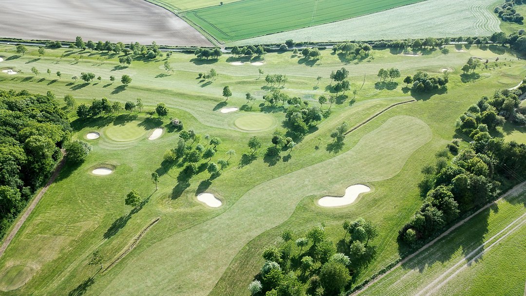 Normally today would have been Day 1 of the Club Championships...

The weather is great and the course even better but it wasn't meant to be.

Would Steve Sanger have retained his title against some very good players 

Hopefully the time to find out will come later in the year!