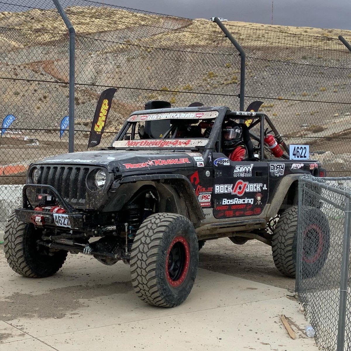 klas_closet's tweet photo. Hahaha 😂 I think they like the hunt of finding the Jeep to wave at! https://t.co/IljEgltGsZ