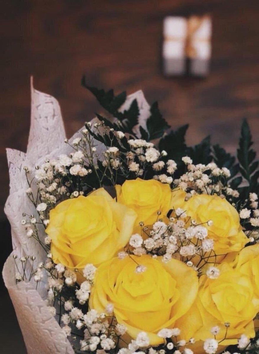 <a href="/R_oo_ZZ/">𝒓𝒐𝒐𝒛</a> يازين والله طلتك يوم طليت مالك شبيه الا القمر في طلوعه احس كل الكون منور لياجيت حي الله اللي طيبن في طبوعه😍❤️
وكل عام وانتي بخير ❤️