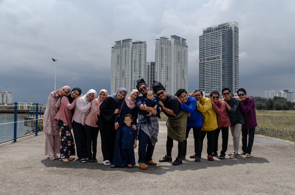 hafie_zul's tweet photo. #TeamRayaJB
#EidMubarak https://t.co/QNMVB8oOoy