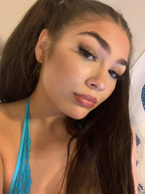 TW Pornstars Aria Taylor. Pictures and videos from Twitter. Page 9