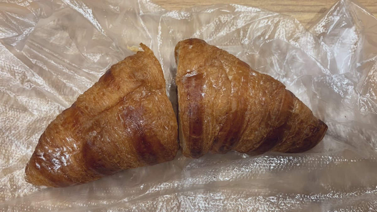 ラテ 傘村トータさん 角が本体 性別クロワッサン ごめんなさい 傘村さんの角美味しくいただきました