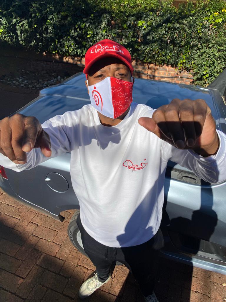TswaDaClothing's tweet photo. #TswaDa cap R150
#TswaDa face mask R50
#TswaDa sweater R300
#BoDangerBoMoo #redfordanger #DJSBU https://t.co/ZcbM3UAZ27