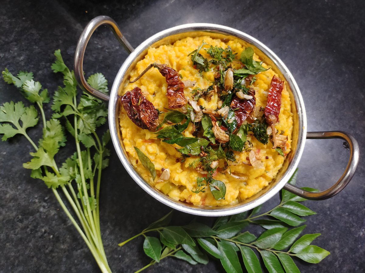 surajkavade7628's tweet photo. *खमंग दाल खिचडी*😋
रेसिपी लिंक - https://t.co/PVy0ylFRSN
#SupriyasKitchen #MarathiRecipes #IndianRecipe #Maharastrian #MaharastrianRecipe #covid1948 #IndianRailways #Marathi #maharastra #CoronaVirusUpdates #recipes #Cooking #foodie #food #homemadefood #EasyRecipes #QuickRecipe https://t.co/JHhKr6m0b9