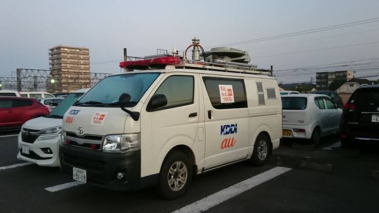 タイチョ 大丈夫 ワタシがきた Auf Twitter こちらはdocomoの移動基地局 先日のハイエース衛星通信車はauですから並べたらよさげですね タイチョ 大丈夫 ワタシがきた Auf Twitter こちらはdocomoの移動基地局 先日のハイエース衛星通信車はauですから並べたらよさげですね