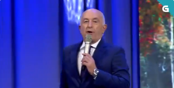 Dos30TV's tweet photo. Mejor dato de las últimas 4 semanas para #Luar1220 al hacerse con el 13.9% de cuota, 100.000 espectadores y 34.2% de fidelidad

17% por encima de @TVGalicia 

21.1% de aportación

#QueVivaLaTele https://t.co/rd2AcTLyfo
