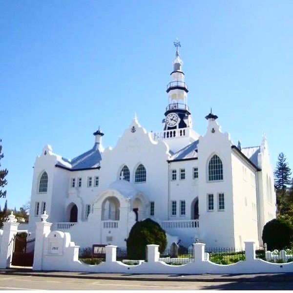 The Garden Route - The film world in one destination.

South African architecture.
#movielocations #filmproducer #producer #churchesoftheworld