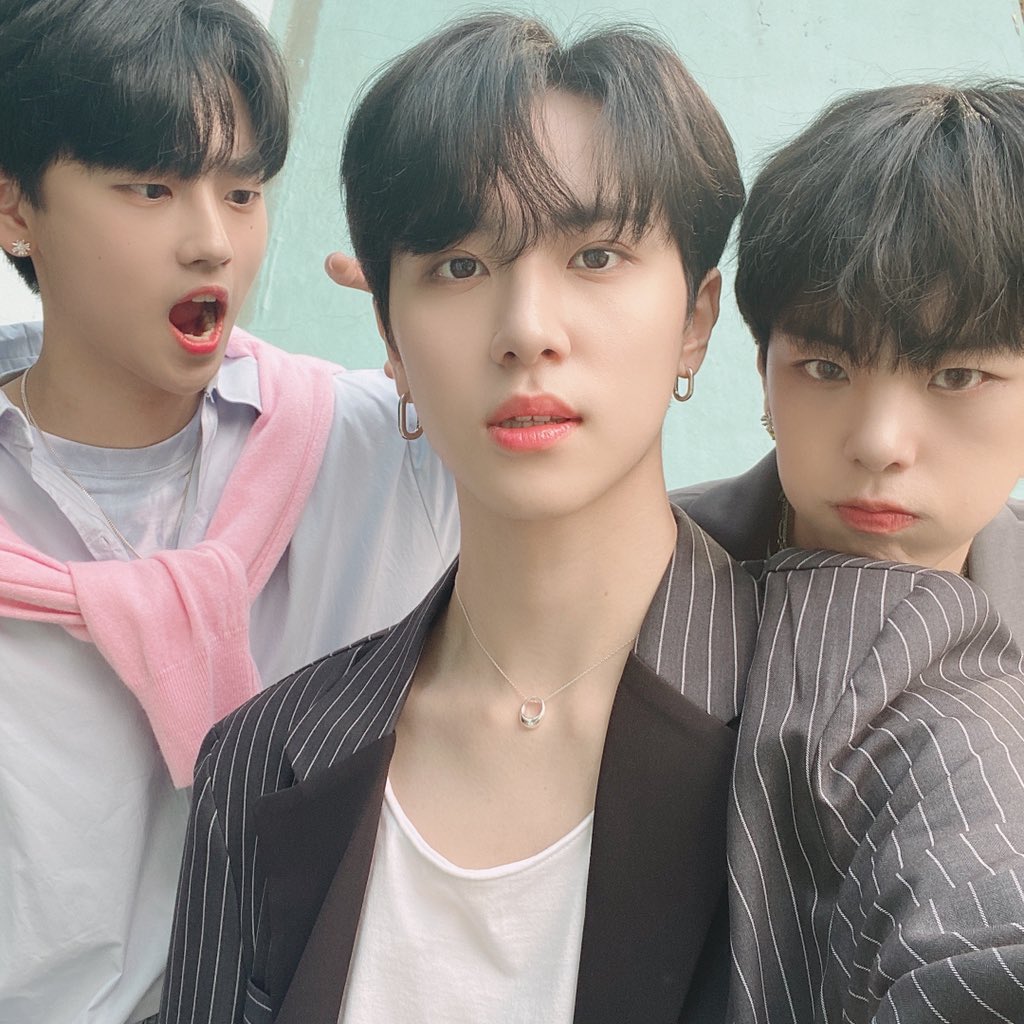 OUI_ent's tweet photo. [PHOTO] ☀️눈부시던 텐스타 촬영하던 날📸❣️

#장대현 #김동한 #강석화 #OUIentertainment https://t.co/EWKA3H5a8m