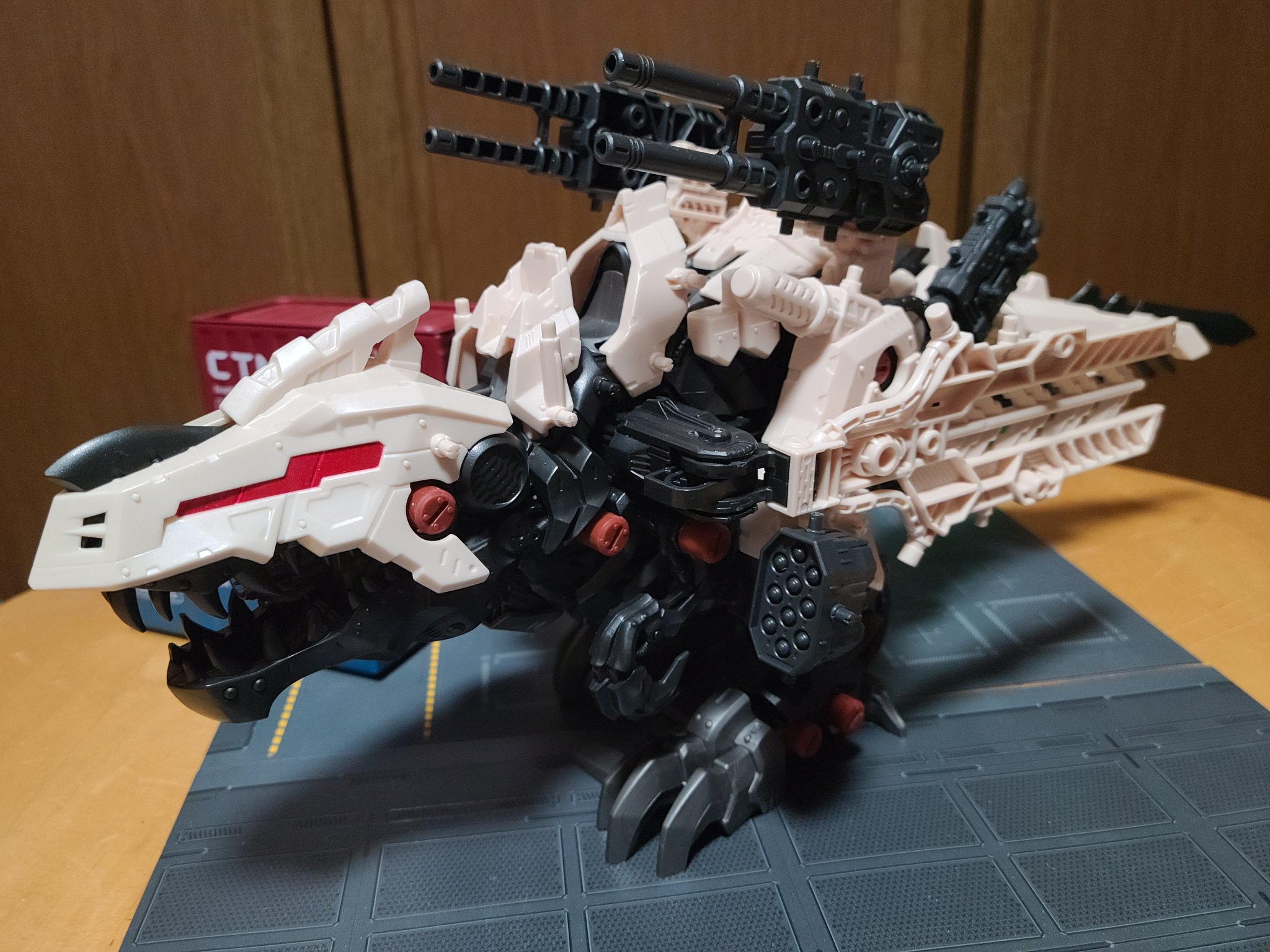 ゾイド ゾイドワイルド オメガレックス ホワイトフォートレス