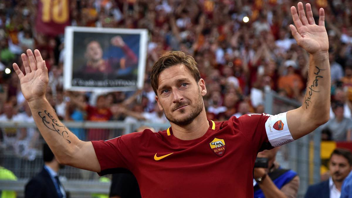 “Steven Gerrard would be the captain of my World XI dream team. Gerrard is a complete player because he can play in every position and can do everything with a football.“He’s a player who scores goals, who builds the play, he’s a sensational player.”- Francesco Totti