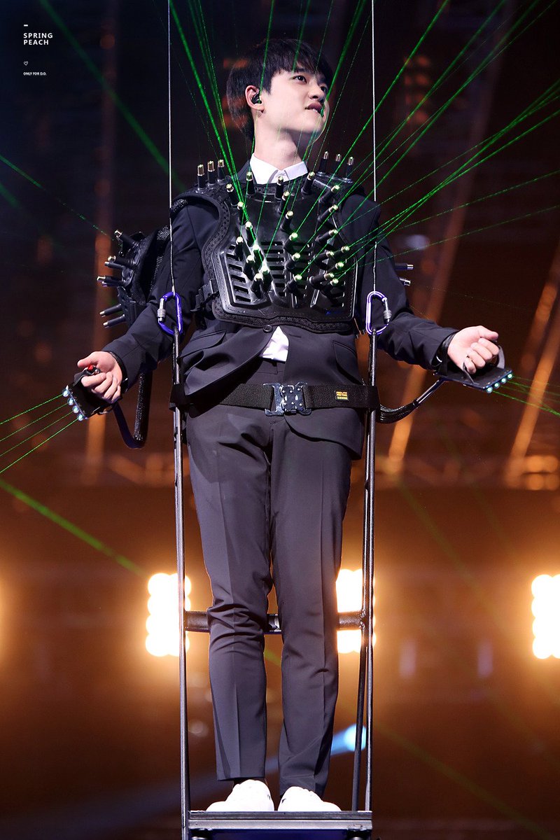 [IKYMI] 150530 The EXO'luXion in Shanghai : DiscoLight Kyungsoo © as marked