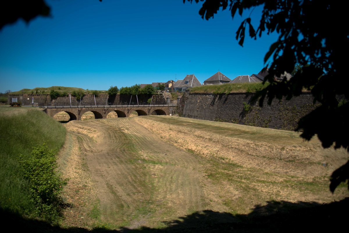 MiKanux's tweet photo. Petite sortie du jour à Rocroi. https://t.co/LigzfVwkXz