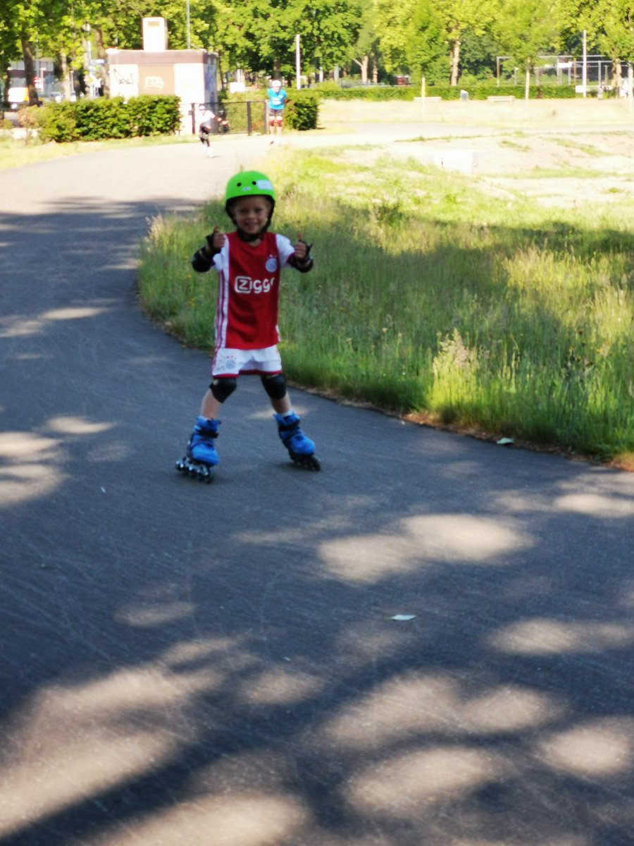 Joep zoekt een #sport in #Deventer. Op bezoek bij <a href="/Deventerijsclub/">Deventer IJsclub</a>, afdeling skeeleren #deel4