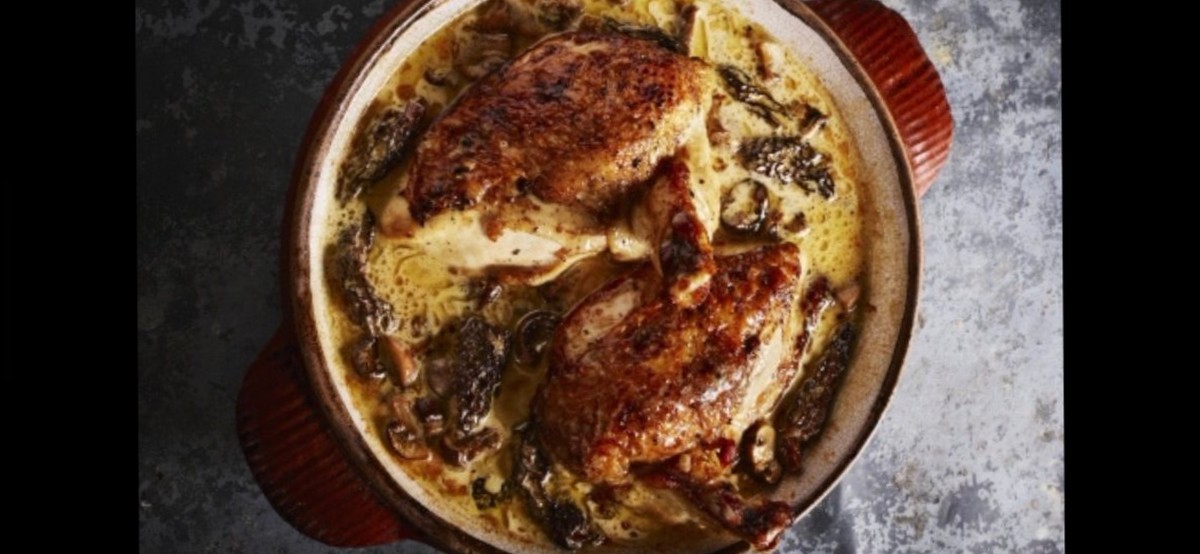 VirtualFoodFest's tweet photo. First up at 10am GMT is legendary @Rick_Stein all the way from Oz! Rick's been a huge supporter of #virtualfoodfestival &amp; we’re looking forward to his #ChickenFricasée with #Morels recipe today – not to be missed! Drinks pairing with @CharlieStein1 
👉 https://t.co/AFLDv7tmGM https://t.co/G7r8UwxwEj