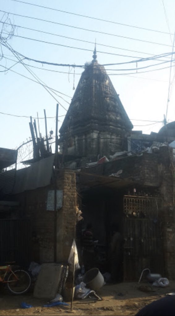 32•Ruined old Hindu temple Bagh mohalla, Jhelum, Pakistan.Now being used as a scrap godown by local.