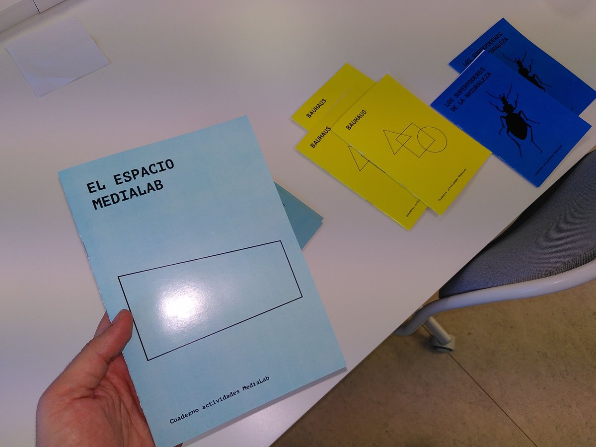 medialab_uniovi's tweet photo. ¡ya están en nuestras manos! Bauhaus, el campus de Gijón y Naturaleza, los primeros tres cuadernos de actividades
#bauhaus #biomimesis #cuadernos #actividades #formaccion
@epigijon @uniovi_info https://t.co/AG41hJnQwL