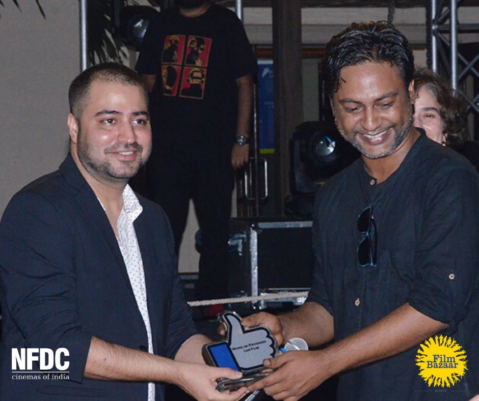 filmbazaarindia's tweet photo. #PrateekVats won the Facebook award at @nfdcindia #FilmBazaar's #WIPLab2018 for @eeballayooo. The award was presented by Mr Diwaker C. from @Facebook. https://t.co/xfEqdUn9TF