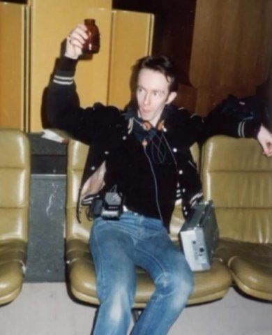 Happy birthday to the human drum machine that is topper Headon. 