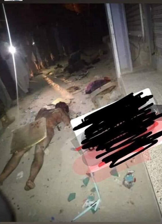PasegaMara's tweet photo. کسی بھی مسئلے میں ایک فریق کو ذمہ دار ٹھہرانا جاہلیت ہے اور آجکل کے دور میں یاری، دوستی بلکل عام ہے، مسئلہ کچھ بھی ہو لیکن اسکا حل بے دردی سے قتل کرنا نہیں اور نہ ننگا کرکے سڑکوں پہ پھینکنا ہے، اس مسئلے کی جلد حل کے دعاگو ہیں
#PashtunGenocideInQuetta
#Quetta
#Pashtuns https://t.co/UiRKwfmxhX