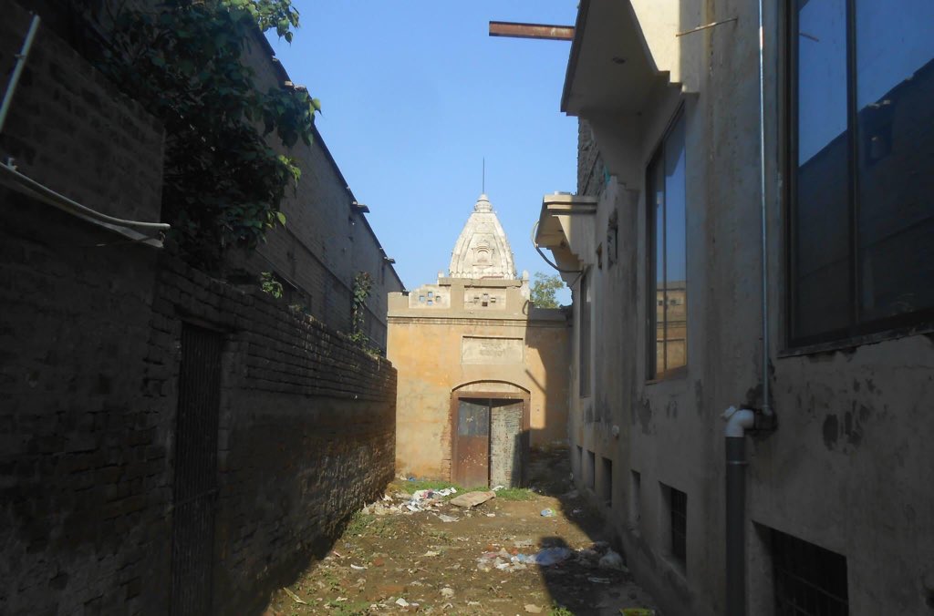 34•Kali mata temple Dera Ismail Khan, Khyber pakhtunkhwa, Pakistan.Now being occupied by local.