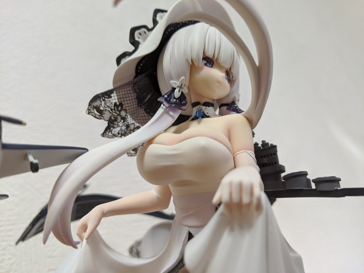 わんだらーよりアズールレーンのイラストリアスのフィギュアが届く Togetter わんだらーよりアズールレーンのイラストリアスのフィギュアが届く Togetter