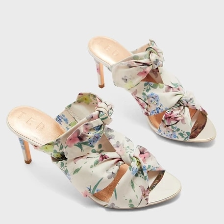 SyedaMahamRiaz's tweet photo. Use code DD346 and get 35% off @NamshiDotCom 
.
.
#كود_خصم_نمشي #كود_خصم_نمشي_2020 #كوبون_خصم_نمشي #خصومات_نمشي #namshicode #namshipartner #namshi #namshi_code #ramadan2020 #eidshopping #dubaidiscounts #dubaisale #namshisale #namshicode💗💗 https://t.co/Wms4QDMoj3