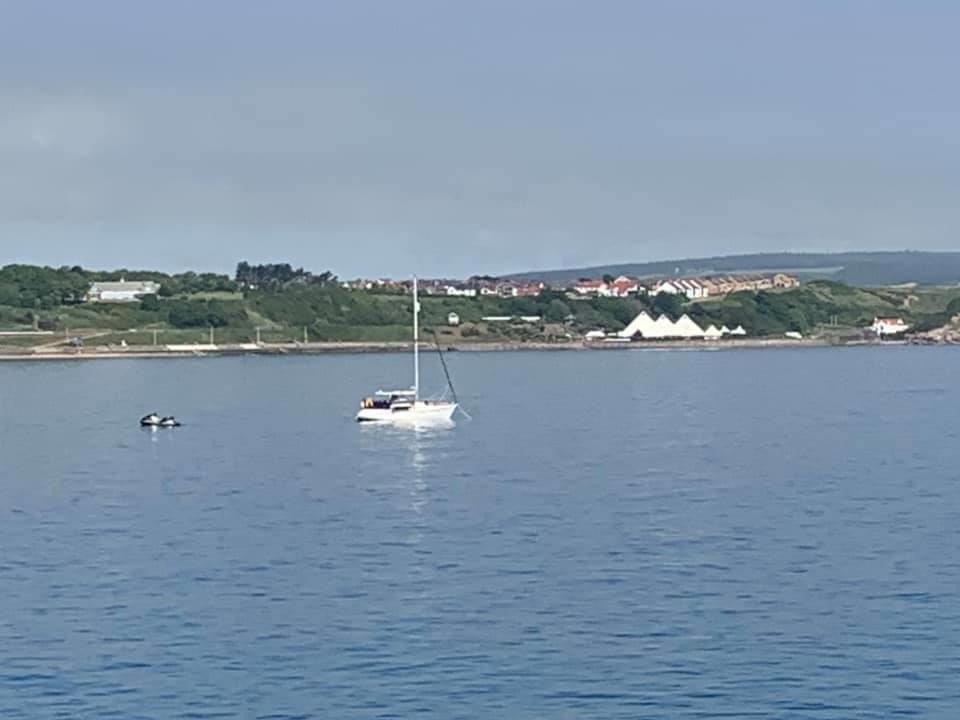 JanetDeacon's tweet photo. Wonderful early morning walk along both of Scarborough bays. All very calm and quiet. #staysafe #respectothers #selfdistance @Welcome2Yorks @DiscoverCoast @ScarboroCouncil https://t.co/pkp9pKhWaB
