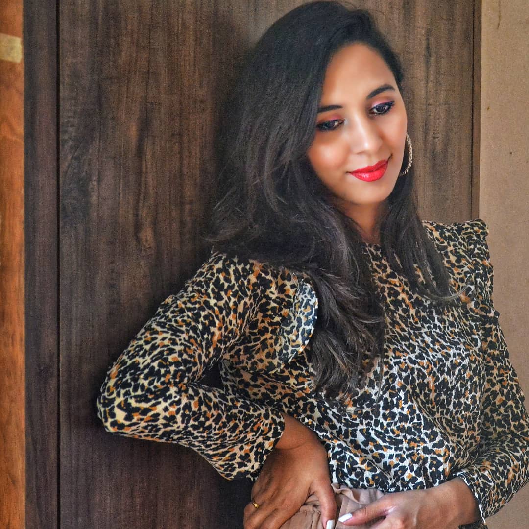 'Happiness depends upon ourselves'
Top @onlyindia
Follow @imjyotivats
#casuals #casualstyle #onlyindia #casualoutfits #leopardprint #leopardprinttop #animalprint #casualoutfits #indianfashion  #openhair #indianfashionblogger #styleblogger #fashion #fashionblog #style #stylefiles