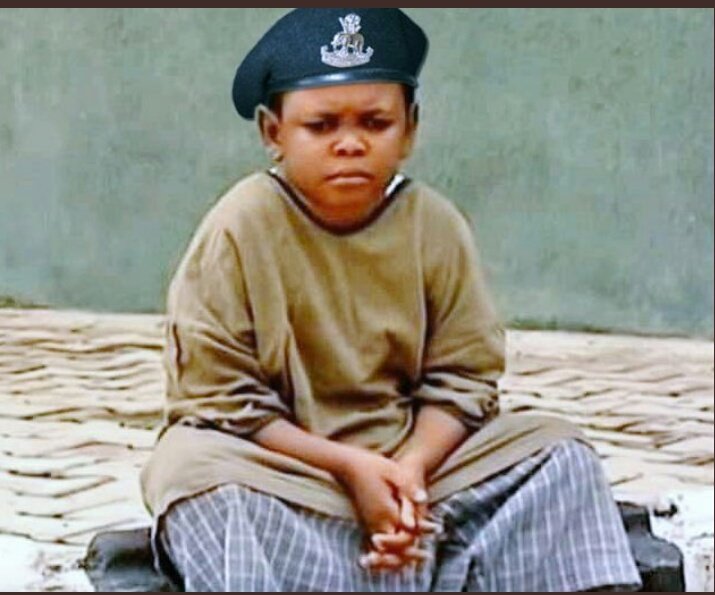 Emeka don go pick money for ground come turn fowl, the problem no be say Emeka pick money turn fowl, #TheMATTER be say e don run enter Papa Ade poultry. I know come know which fowl be emaka
Na #Matterwedeysettle I no fit leave Emaka there, Update una leta
#MarliansDay2020