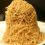 極細の和栗がたまらない!？絞りたて和栗モンブラン専門店「栗りん」がオープン!